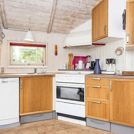 5 Person Holiday Home In Hovborg Екстериор снимка